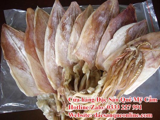 vựa khô mực quận 1